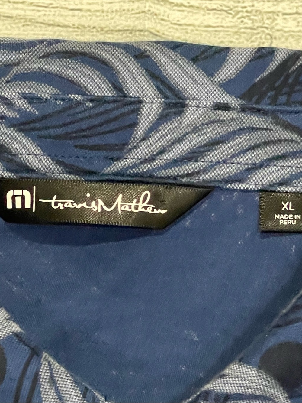 TravisMathew Mountain Down Tropical Palm Print Golf Polo Blue Performance XL - Picture 3 of 6